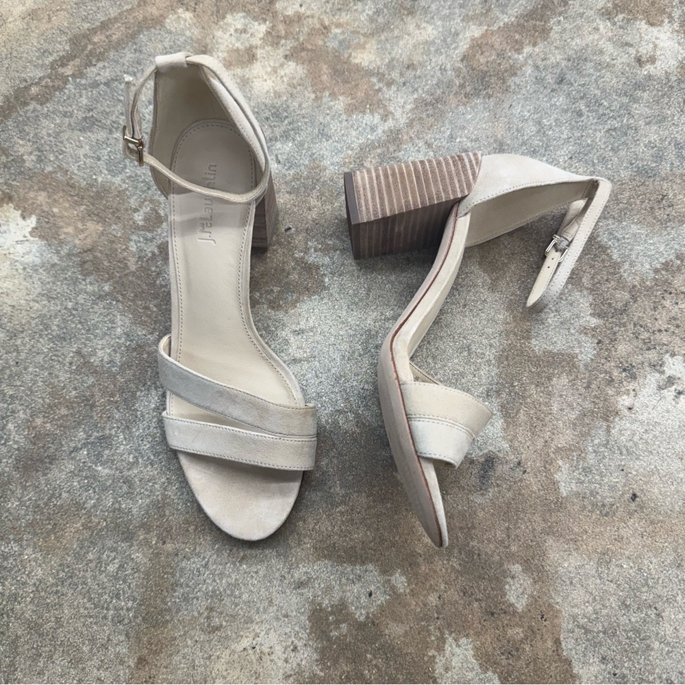 J. McLaughlin Size 9.5 Beige Block Heel Ankle-Strap Sandals